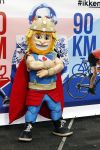 Heerenveen 24 maaart 2024
De hollandse 100 wordt dit jaar gereden in Thyalf . Aanwezig oa Prins Bernhard Prinses Annette Samuel v Vollenhoven Benjamin v Vollenhoven Prinses Margriet Mr Pieter v Vollenhoven Prins Maurits Lucas v Vollenhoven en  Prins Pieter Christiaan . Verder aanwezig Simon Keizer Bas Muijs (en vrouw) Marianne Timmer Benjamin Aslan Joy Beune Eduard Schaepman met zijn zoon en Rob Kamphues met vriendin.