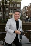Amsterdam 21 maart 2024
Cd presentatie Billy Dans in de Jordaan. Wolter Kroes kwam met zijn vrouw
