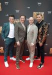 Amsterdam 29 maart 2026
Premiere we will rock you in het deLaMar theater . Albert Verlinde  Bram Verhaak Jaco Kaasschieten en Huub v d Heuvel kwamen met hun partners