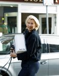 Amsterdam 6 maart 2026
Anouk Smulders doet boodschappen in Amsterdam zuid.
