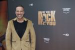 Amsterdam 29 maart 2026
Premiere we will rock you in het deLaMar theater . Barry Paf met zijn kapper
