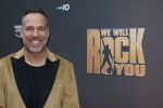 Amsterdam 29 maart 2026
Premiere we will rock you in het deLaMar theater . Barry Paf met zijn kapper