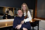Amsterdam 27 maart 2026
Frank v Etten en zijn vrouw Melanie in de kleedkamer voor zijn concert in AFAS Live.