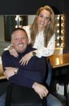 Amsterdam 27 maart 2026
Frank v Etten en zijn vrouw Melanie in de kleedkamer voor zijn concert in AFAS Live.