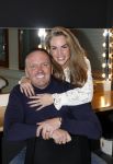 Amsterdam 27 maart 2026
Frank v Etten en zijn vrouw Melanie in de kleedkamer voor zijn concert in AFAS Live.