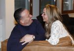 Amsterdam 27 maart 2026
Frank v Etten en zijn vrouw Melanie in de kleedkamer voor zijn concert in AFAS Live.
