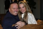 Amsterdam 27 maart 2026
Frank v Etten en zijn vrouw Melanie in de kleedkamer voor zijn concert in AFAS Live.