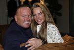 Amsterdam 27 maart 2026
Frank v Etten en zijn vrouw Melanie in de kleedkamer voor zijn concert in AFAS Live.