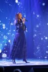 Amsterdam 27 maart 2026
Hans Klok kondigt Glennis Grace aan . Glennis gaat het komende jaar wekelijks optreden in the Harbour Club .