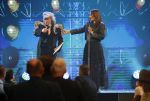 Amsterdam 27 maart 2026
Hans Klok kondigt Glennis Grace aan . Glennis gaat het komende jaar wekelijks optreden in the Harbour Club .