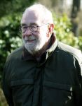 Amsterdam 1 maart 2026
Presentatie boek Lies Visschedijk bij de botanische tuin . Hans Dorrestijn reikte het eerste exemplaar uit .