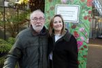 Amsterdam 1 maart 2026
Presentatie boek Lies Visschedijk bij de botanische tuin . Hans Dorrestijn reikte het eerste exemplaar uit .