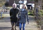 Amsterdam 1 maart 2026
Presentatie boek Lies Visschedijk bij de botanische tuin . Hans Dorrestijn reikte het eerste exemplaar uit . Hans Dorrestijn met zijn PA Daniela Titocci