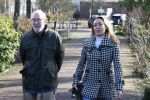 Amsterdam 1 maart 2026
Presentatie boek Lies Visschedijk bij de botanische tuin . Hans Dorrestijn reikte het eerste exemplaar uit . Hans Dorrestijn met zijn PA Daniela Titocci