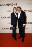Amsterdam 16 maart 2026
Premiere Champagne met in de hoofdrollen Leo Alkemade Huub Stapel  en Guus Meeuwis . Hans Kraaij en zijn vrouw Sofie Kraaij