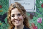 Amsterdam 1 maart 2026
Presentatie boek Lies Visschedijk bij de botanische tuin . Hans Dorrestijn reikte het eerste exemplaar uit . Ilse warringa kwam met haar man Gerwalt Spijkerman