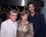 Den Haag, 24 februari 2001
Premiere film COSTA

Jacques D'Ancona met vriend en de moeder van ...


PETER SMULDERS BV