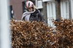 Hilversum 28 februari 2026
Jamie Kazan komt met scooter aan bij huis van Steven kazan . Daarna gaat ze boodschappen ndoen en komt ze ook weer terug.