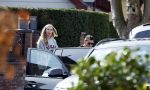 Volendam 20 maart 2026
Liza Smit helpt haar man Jan Smit met het inpakken van spullen in zijn auto . Na een huwelijk van 14 jaar hebben ze besloten te gaan scheiden . Liza blijft met de kinderen in hun huis wonen terwijl Jan in een huurhuis in Broek en Waterland gaat wonen.