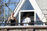 Amsterdam 5 maart 2026
Javier Guzman met zijn nieuwe vriendin lopend naar zijn huis in het centrum van Amsterdam.