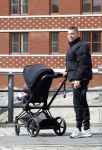 Amsterdam 30 maart 2026
Jeffrey wammes achter de kinderwagen met daarin zijn kindje