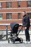 Amsterdam 30 maart 2026
Jeffrey wammes achter de kinderwagen met daarin zijn kindje