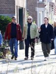 Amsterdam 5 maart 2026
Jon v Eerd met partner een een goede vriendin wandelend met hun hond in Amsterdam zuid.