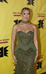 Amsterdam 2 maart 2026
Boekpresentatie Splinter Chabot in de stadsschouwburg van Amsterdam. Josephina Hoogstad met moeder