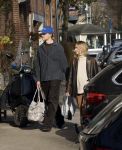 Amsterdam 9 maart 2026
Kasper Dolberg en zijn vrouw Julie Laerke doen boodschappen in Amsterdam zuid.