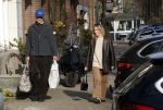Amsterdam 9 maart 2026
Kasper Dolberg en zijn vrouw Julie Laerke doen boodschappen in Amsterdam zuid.