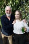Amsterdam 1 maart 2026
Presentatie boek Lies Visschedijk bij de botanische tuin . Hans Dorrestijn reikte het eerste exemplaar uit . Lies Visschedijk en partner Marc