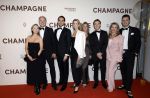 Amsterdam 16 maart 2026
Premiere Champagne met in de hoofdrollen Leo Alkemade Huub Stapel  en Guus Meeuwis . Marc v Deursen met vrouw en zoon