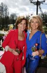 Amsterdam 26 maart 2026
Presentatie Nicolette v Dam in het Vondelcafe . Moeders Nicolette en Bas