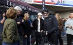Heerenveen 29 maart 2026
De 10e hollandse 100 in Thialf georganiseerd door oa Prins Bernhard . Zijn moeder Prinses Margriet deed het startschot. Prins Benrhard    Isabella v Vollenhoven en Benjamin v Vollenhoven