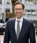 Den Haag 31 maart 2026
Koningin MÃ¡xima is aanwezig bij de viering van het 70-jarig jubileum van Oxfam Novib. De internationale humanitaire organisatie kijkt tijdens de viering vooruit naar de grote, wereldwijde uitdagingen van deze tijd. Koningin MÃ¡xima opent tijdens de bijeenkomst het nieuwe kantoor. Jan v Zanen en Wouter Kolff  ontvangen Maxima . Sjoerd Sjoerdsma