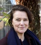 Amsterdam 1 maart 2026
Presentatie boek Lies Visschedijk bij de botanische tuin . Hans Dorrestijn reikte het eerste exemplaar uit . Susan Visser