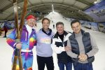 Zoetermeer 6 maart 2026
Bas Smit tijdens de opnames voor een promovideo in SnowWorld. De BN'er kondigde samen met Wolter Kroes Toni Tiefschnee en Wilfred Genee een nieuw evenement aan in de Brabanthallen met de naam Apres ski reunie .