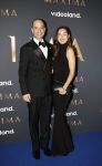 Amsterdam 11 maart 2026
Premiere 2e seizoen Maxima ( Videoland) in nieuwe kerk in Amsterdam . valerio Zeno met zijn vrouw