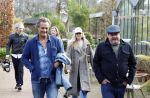 Amsterdam 1 maart 2026
Presentatie boek Lies Visschedijk bij de botanische tuin . Hans Dorrestijn reikte het eerste exemplaar uit . Vincent Croiset en Frank Lammers