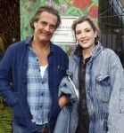 Amsterdam 1 maart 2026
Presentatie boek Lies Visschedijk bij de botanische tuin . Hans Dorrestijn reikte het eerste exemplaar uit . Vincent Croiset met partner Tina de Bruin en hun zoon