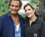 Amsterdam 1 maart 2026
Presentatie boek Lies Visschedijk bij de botanische tuin . Hans Dorrestijn reikte het eerste exemplaar uit . Vincent Croiset met partner Tina de Bruin en hun zoon