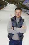 Zoetermeer 6 maart 2026
Bas Smit tijdens de opnames voor een promovideo in SnowWorld. De BN'er kondigde samen met Wolter Kroes en Wilfred Genee een nieuw evenement aan in de Brabanthallen met de naam Apres ski reunie .
