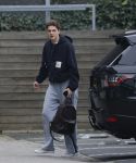 Amsterdam 7 maart 2026
Antoon arriveert bij muziekstudio in Amsterdam Noord