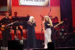 Tilburg 2 oktober 2023
Buma Prijzen in 013 in Tilburg .
Zangeres Mieke zingt samen met Marco Schuitmaker het liedje Engelbewaarder.