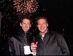 27 maart 1999
Albert Verlinde met vriend in Eurodisney