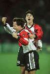 Julio Cruz en Jean Paul v Gastel tonen hun blijdschap na weer een doelpunt voor Feyenoord.