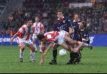 17 April 1999
PSV-NEC
Ruud v Nistelrooy gaat over de knie