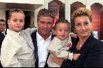 Amsterdam 14 oktober 1999
CD uitreiking van DRIES ROELVINK
hier met zijn gezin