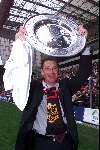 Eindhoven 30 april 2000
PSV landskampioen 1999-2000
Ernie Brandts met schaal