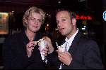 Amsterdam 26 april 2000
Premiere Lek in Tushinsky
Irene Moors en Carlo Boszhardt patatje met